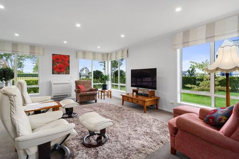 Photo of property in 44 Rose Leigh Drive, Cambridge, 3434