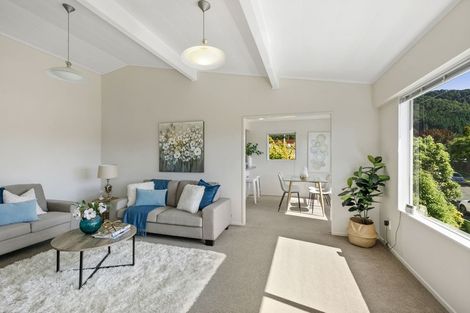 Photo of property in 43 Holland Street, Wainuiomata, Lower Hutt, 5014