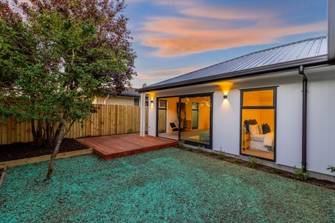Photo of property in 96a Willryan Avenue, New Brighton, Christchurch, 8083