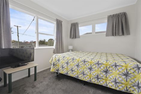 Photo of property in 16 Lyncroft Street, Mangere East, Auckland, 2024