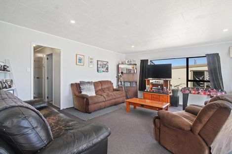 Photo of property in 12a Warriston Avenue, Waiuku, 2123