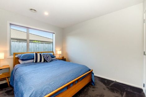 Photo of property in 37 San Priamo Place, Paraparaumu Beach, Paraparaumu, 5032