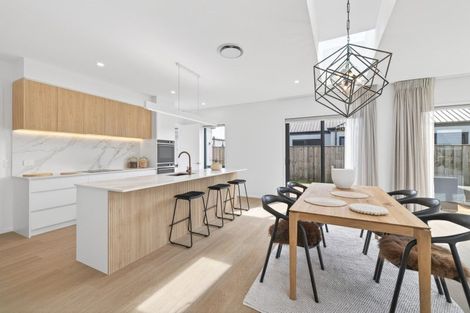 Photo of property in 8 Perehia Mews, Marshland, Christchurch, 8083