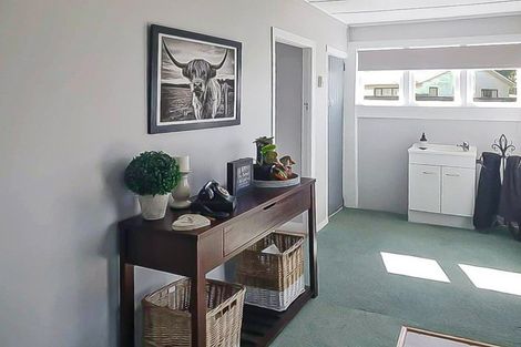 Photo of property in 10 Rira Street, Marton, 4710