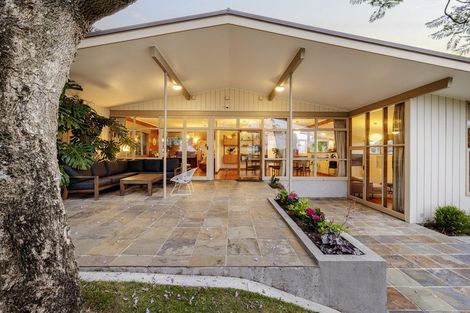 Photo of property in 90 Ninth Avenue, Tauranga, 3110