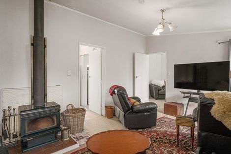 Photo of property in 30 Lupin Road, Otaki, 5512