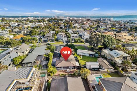 Photo of property in 95a Muricata Avenue, Mount Maunganui, 3116