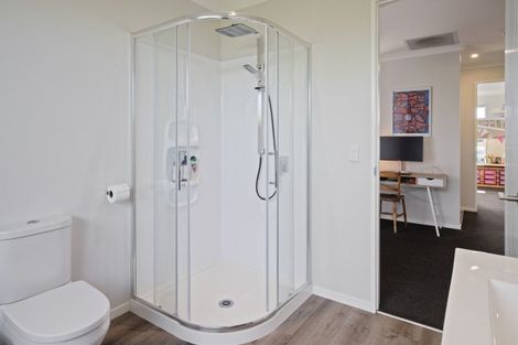 Photo of property in 120 Lisle Farm Drive, Pukekohe, 2120