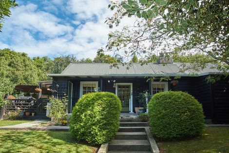 Photo of property in 2 Coulter Place, Geraldine, 7930