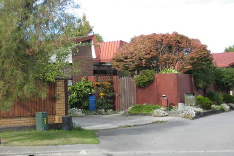 Photo of property in 12 Wynand Place, Sockburn, Christchurch, 8042