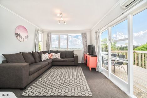 Photo of property in 3/10 Coroglen Avenue, Birkenhead, Auckland, 0626