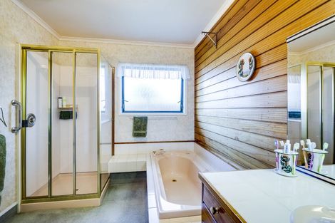 Photo of property in 32 Kotuku Place, Taradale, Napier, 4112