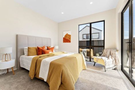 Photo of property in 33 Paretao Street, Massey, 0614