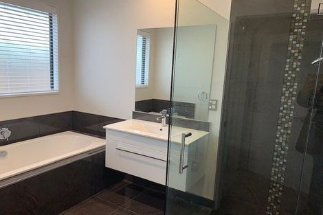 Photo of property in 5 Urihia Street, Marshland, Christchurch, 8083