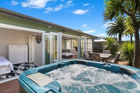 Photo of property in 32a Oceanbeach Road, Mount Maunganui, 3116