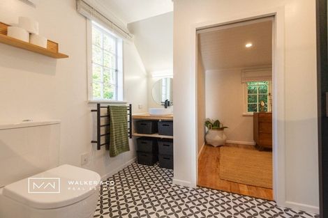 Photo of property in 4 Elmslie Road, Pinehaven, Upper Hutt, 5019