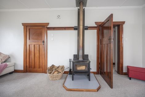 Photo of property in 16 Teviot Street, Oamaru North, Oamaru, 9400