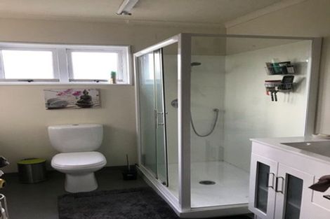 Photo of property in 207 Onepu Road, Lyall Bay, Wellington, 6022