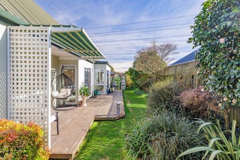 Photo of property in 46 Westgrove Avenue, Avonhead, Christchurch, 8042