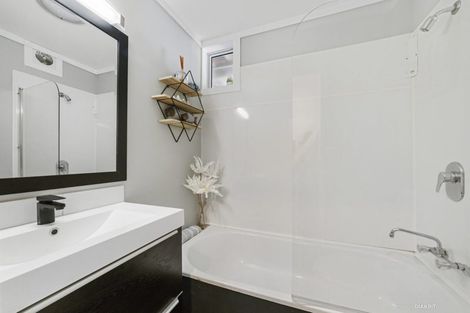 Photo of property in 68 Owhiro Bay Parade, Owhiro Bay, Wellington, 6023