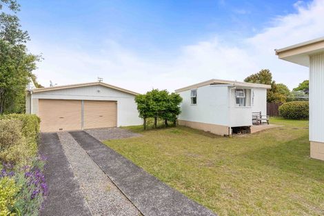 Photo of property in 419 Linton Crescent, Whangamata, 3620