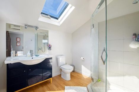 Photo of property in 1 Koru Way, Wanaka, 9305