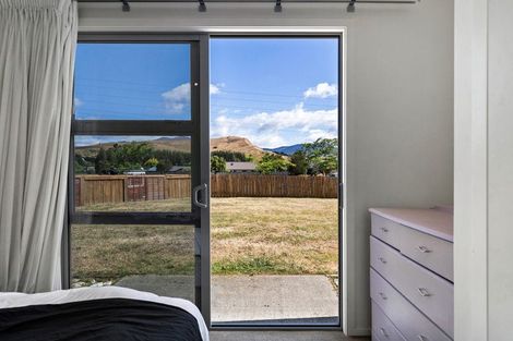 Photo of property in 1 Mcivor Lane, Lake Hayes, Queenstown, 9304