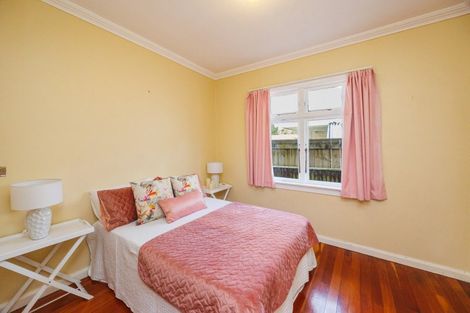 Photo of property in 11 Moore Street, West End, Palmerston North, 4412