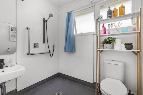 Photo of property in 69 Warspite Avenue, Cannons Creek, Porirua, 5024