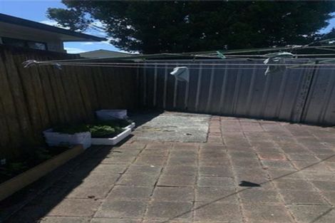 Photo of property in 1/11 Mannering Place, Hillcrest, Auckland, 0627