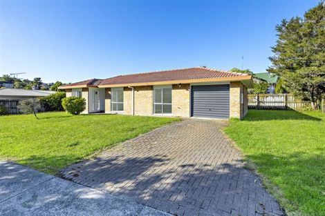 Photo of property in 26 Milan Drive, Glen Eden, Auckland, 0602