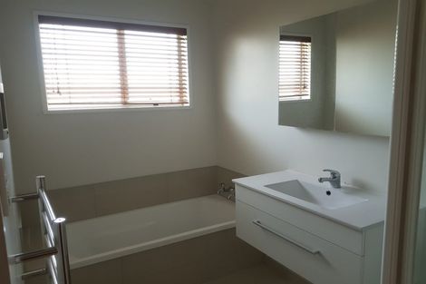 Photo of property in 3 Corfe Street, Ilam, Christchurch, 8041