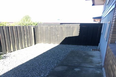 Photo of property in 2/404 Main North Road, Redwood, Christchurch, 8051