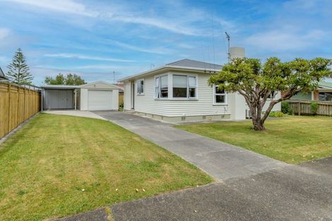 Photo of property in 51 Duke Street, Levin, 5510