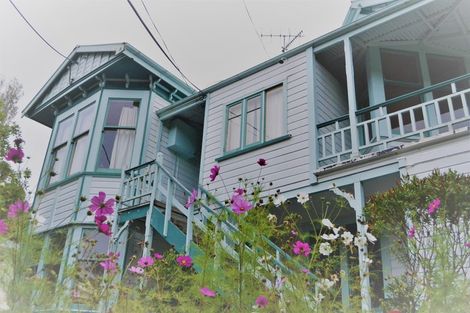 Photo of property in 2/106 Glenmore Street, Northland, Wellington, 6012