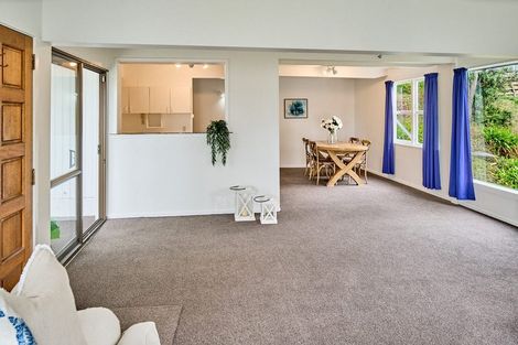 Photo of property in 30 Mana View Road, Paremata, Porirua, 5026