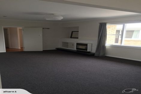 Photo of property in 104 Manawapou Road, Hawera, 4610