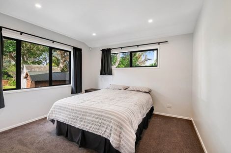 Photo of property in 57 Walton Street, Red Beach, 0932