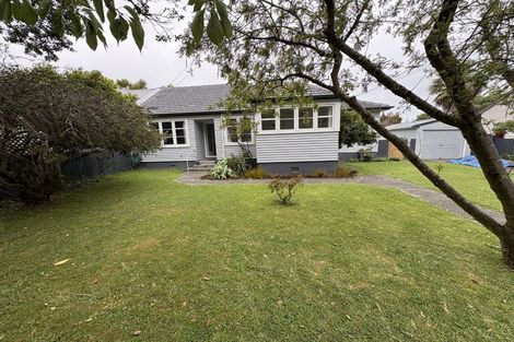 Photo of property in 74 Durham Crescent, Fairfield, Lower Hutt, 5011