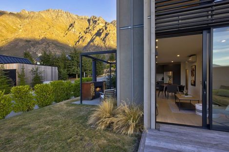 Photo of property in 6 Mckenzies Shute, Jacks Point, Queenstown, 9371
