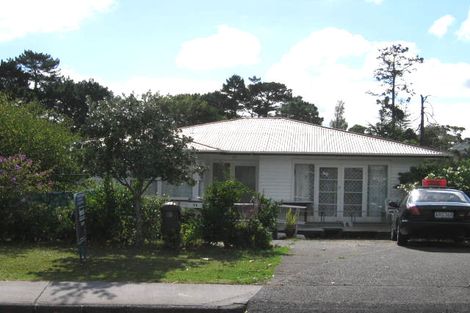 Photo of property in 71 Barrys Road, Glendene, Auckland, 0602