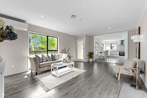 Photo of property in 10 Cadiz Place, Red Hill, Papakura, 2110