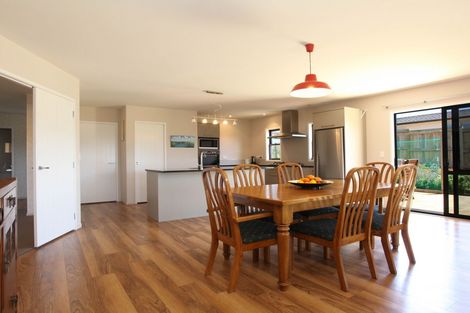 Photo of property in 5a Waikowhai Place, Raglan, 3225