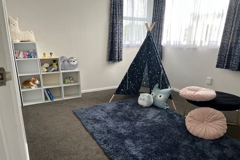 Photo of property in 33 Helena Street, Massey, Auckland, 0614