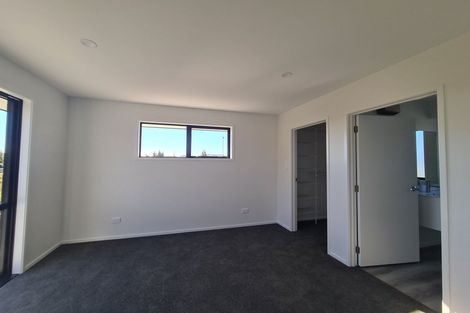 Photo of property in 5 Andesite Drive, Rolleston, 7614