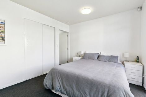 Photo of property in Pirie Street Townhouses, 4/35 Pirie Street, Mount Victoria, Wellington, 6011