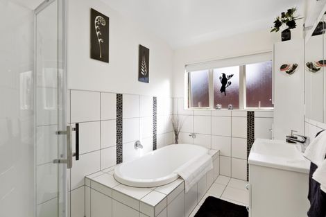 Photo of property in 8a Daytona Road, Henderson, Auckland, 0610