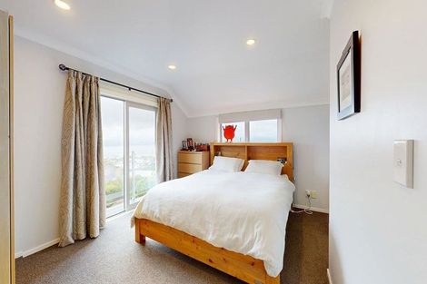 Photo of property in 15 Monteith Grove, Brooklyn, Wellington, 6021
