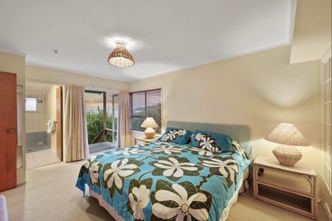 Photo of property in 8a Wairahi Road, Langs Beach, Waipu, 0582