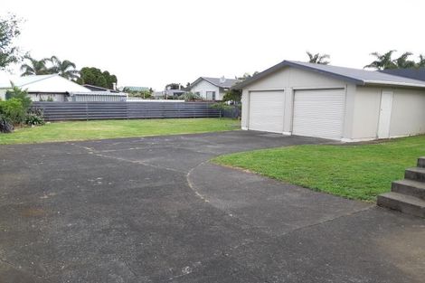 Photo of property in 20 Landscape Road, Pukekohe, 2120